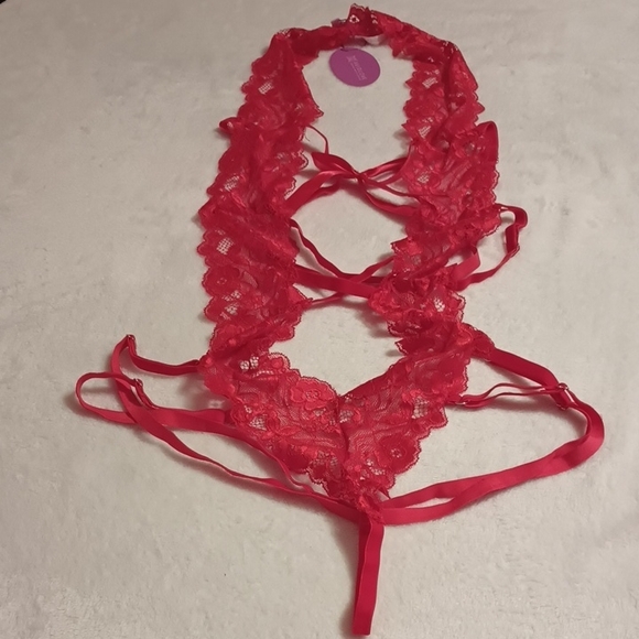 Avidlove Other - Elegant Red Lace Lingerie